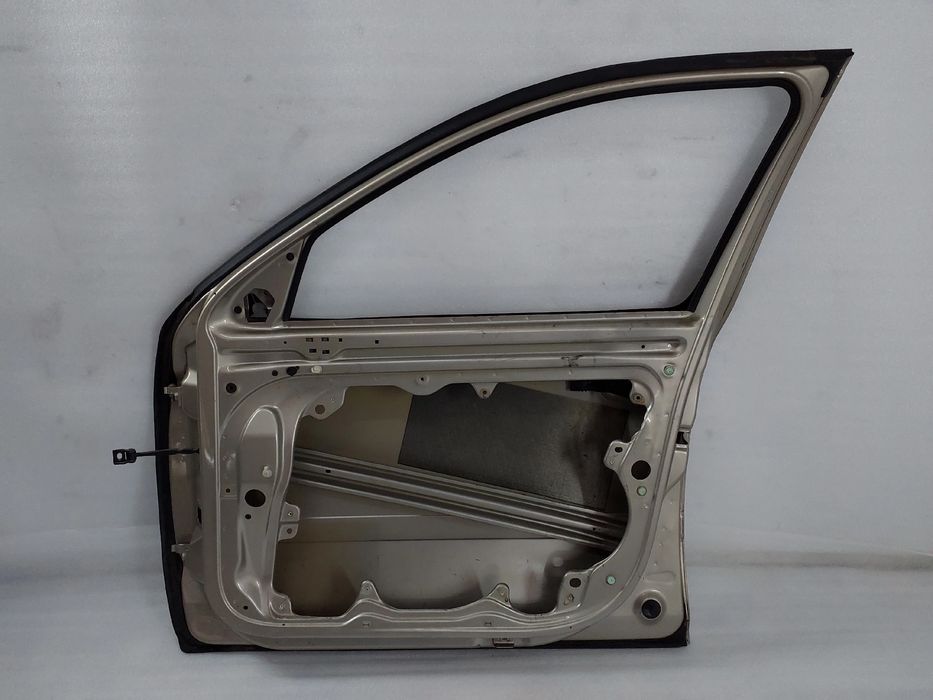 Porta frente direita SKODA Octavia II Hatchback (1Z3)