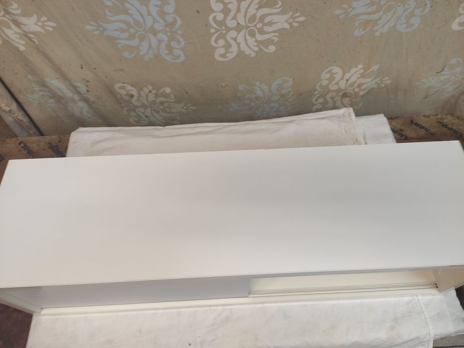 Półka wisząca biała