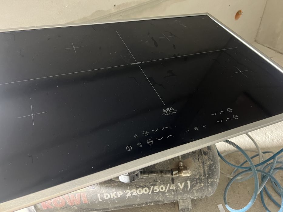 Плита індукційна AEG