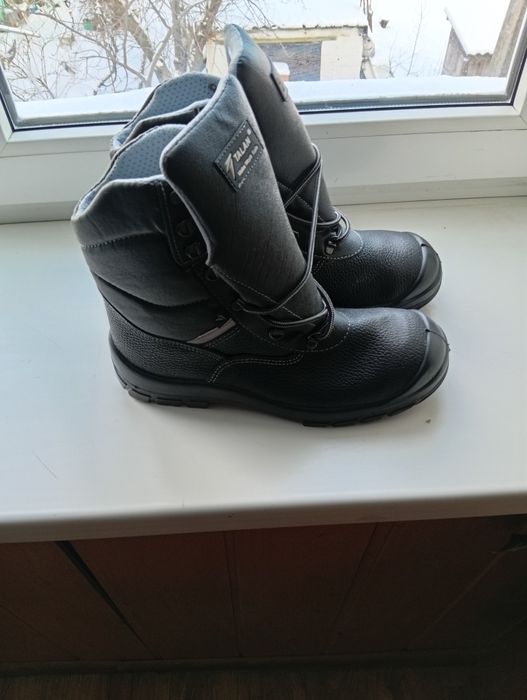 Ботинки высокие Talan (новые)