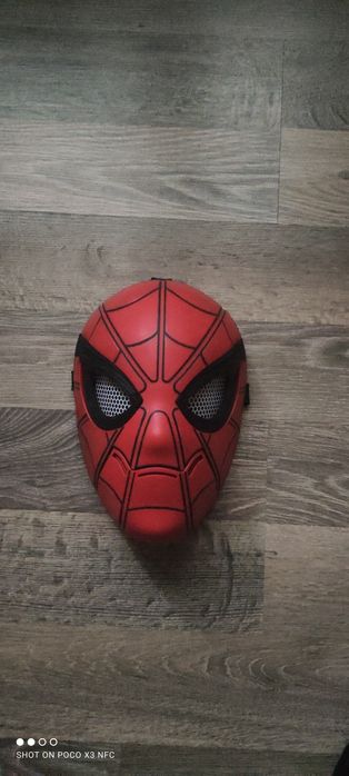 Маска человека паука. США