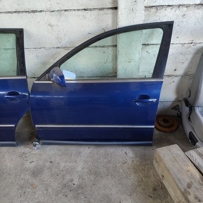 Drzwi LC5X Passat B5 FL