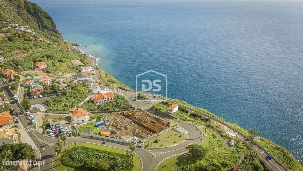 Moradia Geminada T3 Venda em Arco da Calheta,Calheta (Madeira)