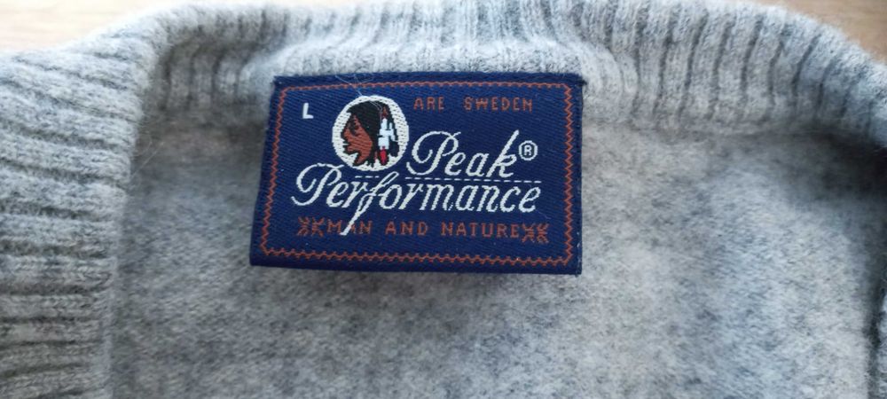 Peak Performance bluza sweter wełna