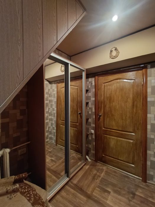 Оренда будинку 2 поверхи,Шевч.р-н (можливо 2 родини)