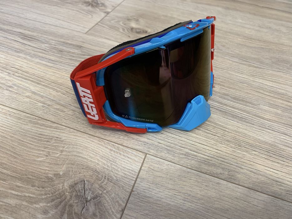 мотоциклетні окуляри бренду Leatt ( маска)