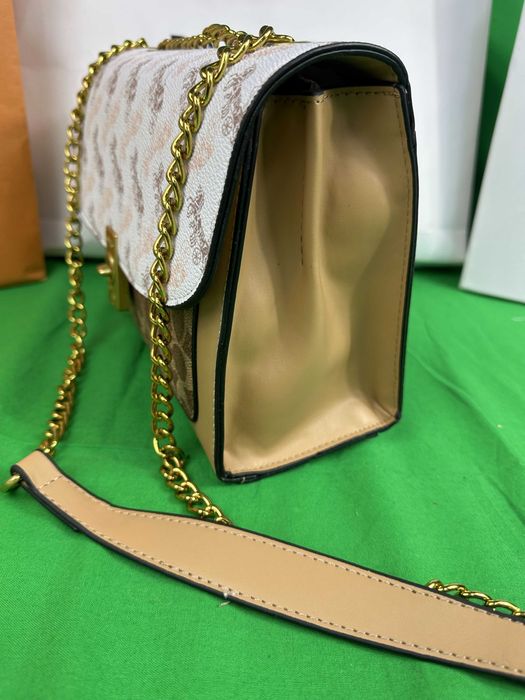 Torebka damska Coach torba listonoszka na pasku kuferek Premium