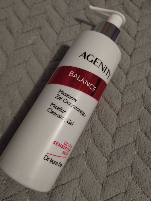 Agenity Balance - micelarny żel oczyszczający, 190 ml
