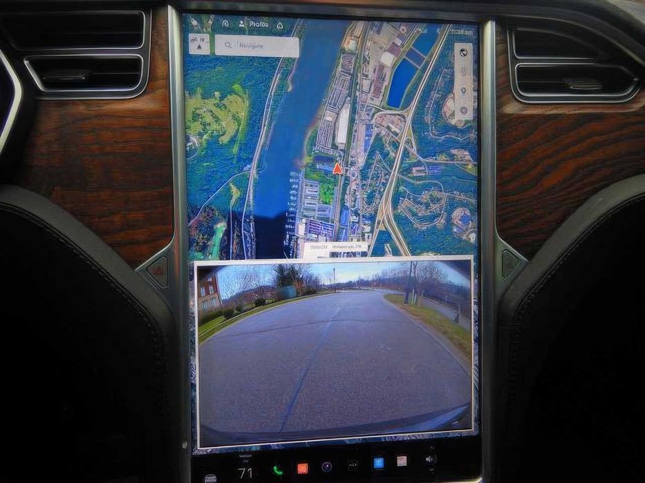 Tesla Model S 90D      2017