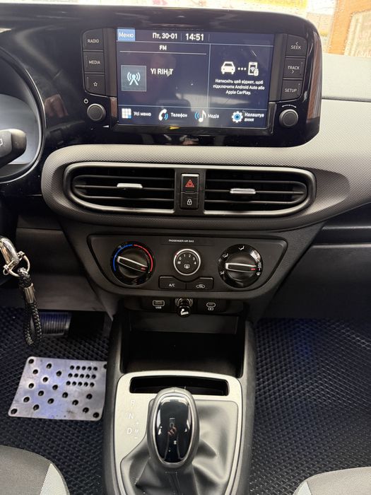 Продам Hyundai  i 10  АВТОМАТ