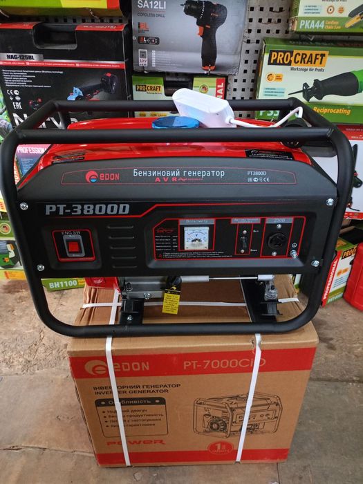 Бензиновий генератор Edon PT-3800D 3,0 кВт, мідь