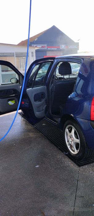 Renault Clio fase 2 gasolina foto 3