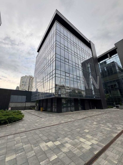 Оренда 7 поверхів у бізнес-центрі  2270 м², бул. Миколи Міхновського