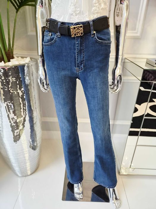 Jeansy dzwony L o e w e  z paskiem r. 26 elastyczne