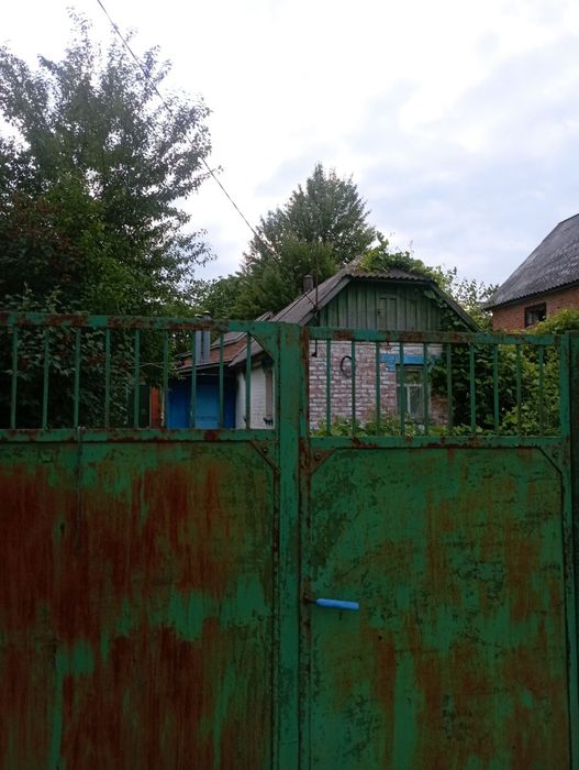 Продам дім  під ремонт