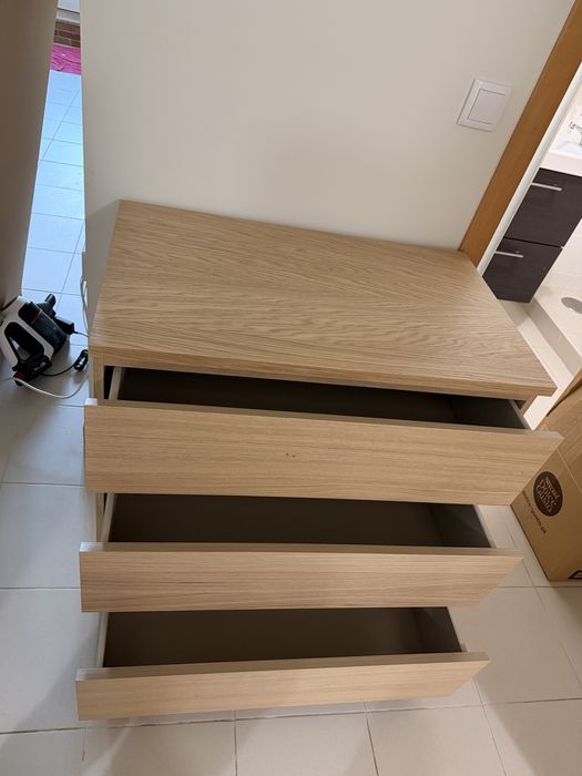 Comoda com 3 gavetas (Nova)