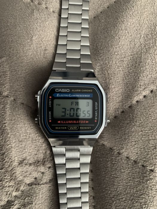 Продам Часы Casio A168