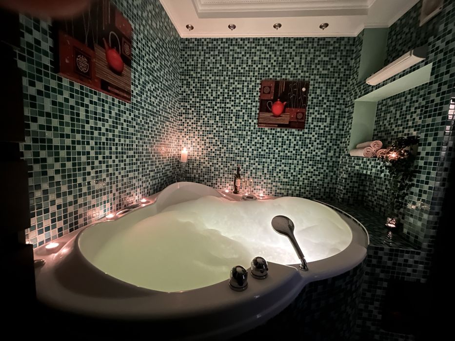 Apartament z widokiem  z sauną i kominkiem.