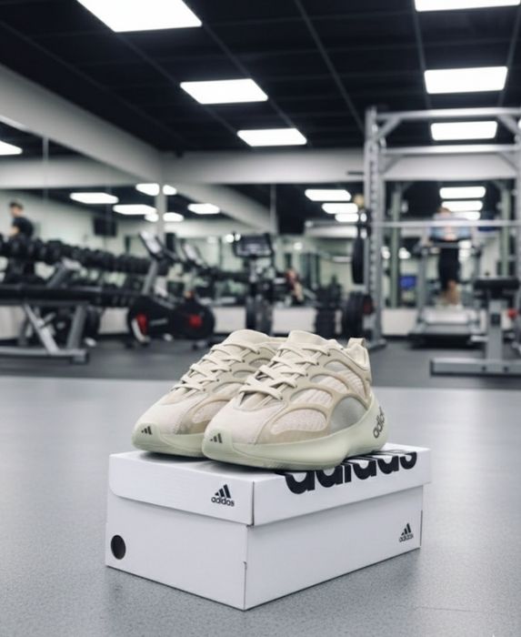 Чоловічі демісезонні кросівки Adidas Yeezy  boost700/кросівки адідас