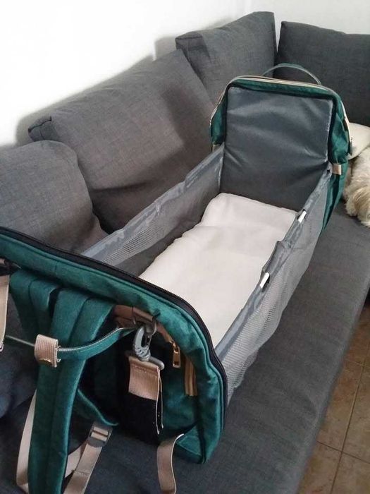 Mala de maternidade com berço/muda fraldas