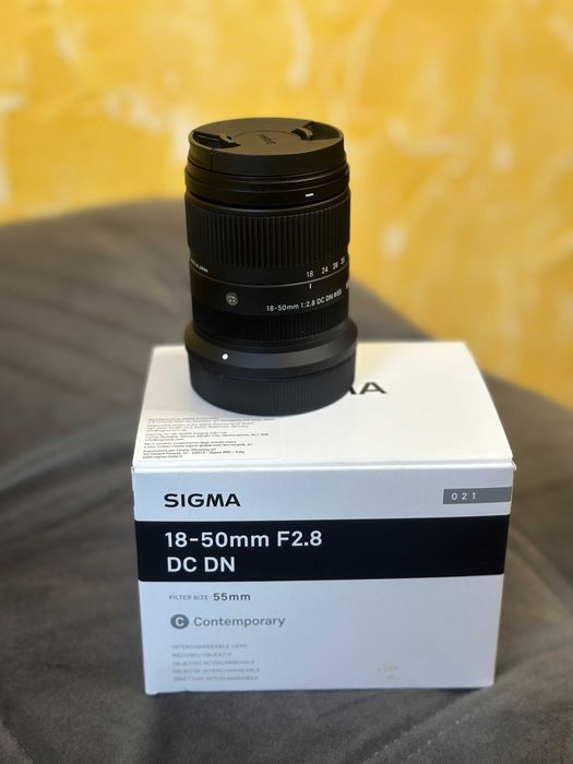 Об'єктив Sigma 18-50mm f/2.8 DC DN Contemporary Lens для Canon RF