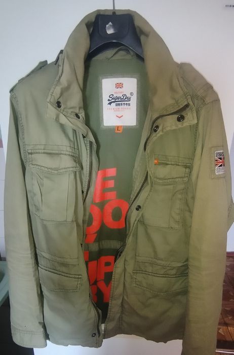 Дві куртки бренду SuperDry