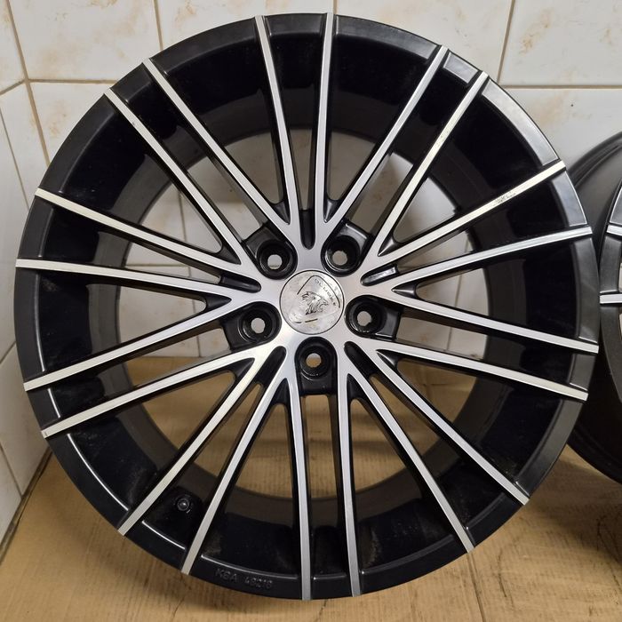 Felgi Aluett 18" 5x108 8Jx18EH2 ET45 Ford Volvo Peugeot Renault  + nakrętki
