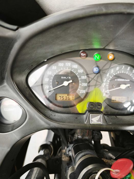 Honda CBF 600 SA, ano 2007.