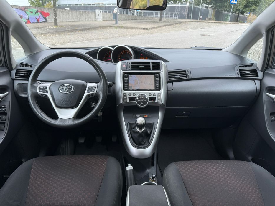 Toyota Verso 2.0 D-4D Energy+NAVI i-Motion