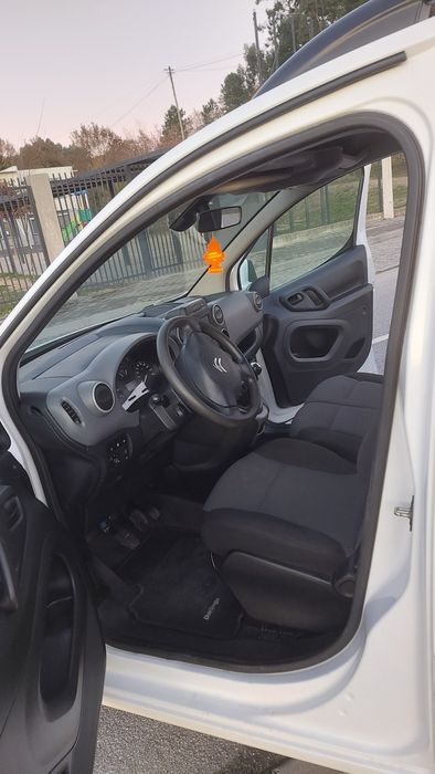 Citroën Berlingo 1.6 HDI 120CV com caixa de 6 velocidades