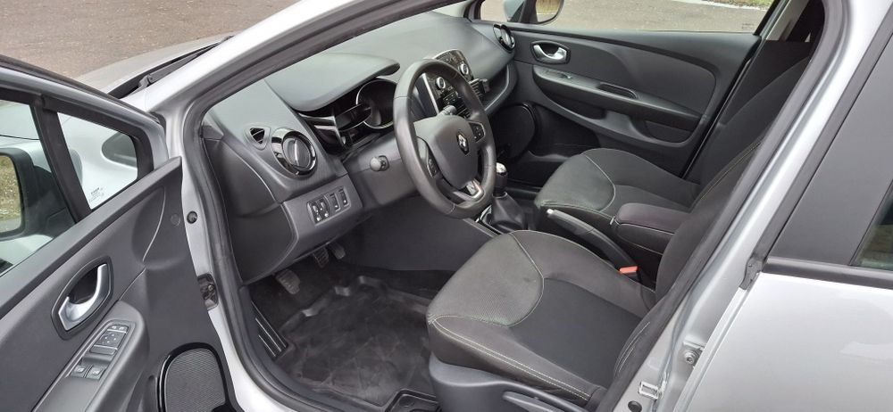 Benzyna//Zadbany//Salon.PL/Clio//2X OPONY/KLIMA/