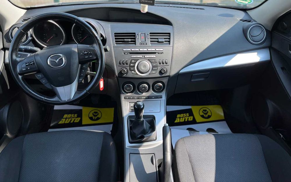 Mazda   3   2010