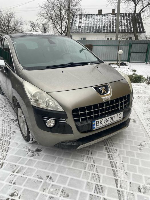Peugeot 3008 2010рік.