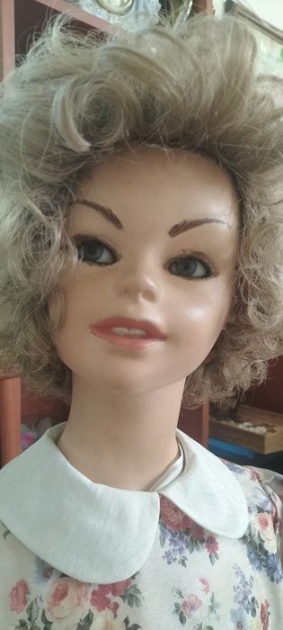 Manequim infantil antigo