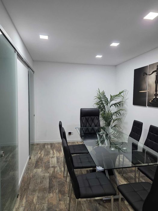 Escritório para Arrendar em Benfica