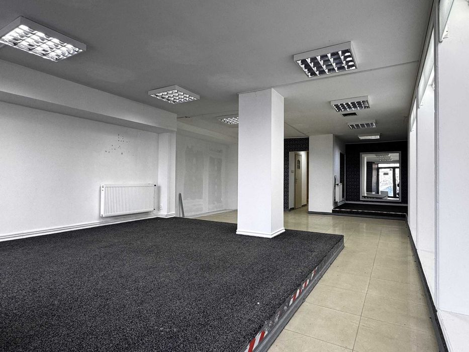 Lokal Usługowo-Handlowy 80 m² z Witryną niedaleko Manufaktury
