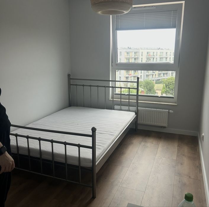 Lóżko metalowe ze stelażem 140x200 bez materaca