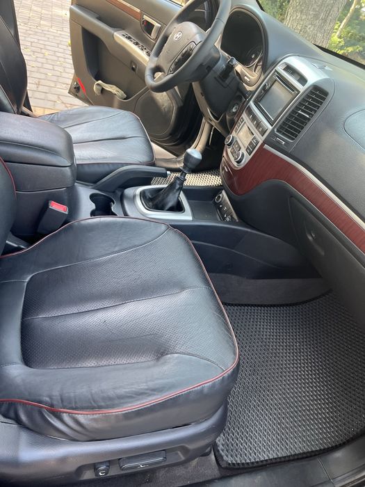 Продам Hyundai Santa Fe