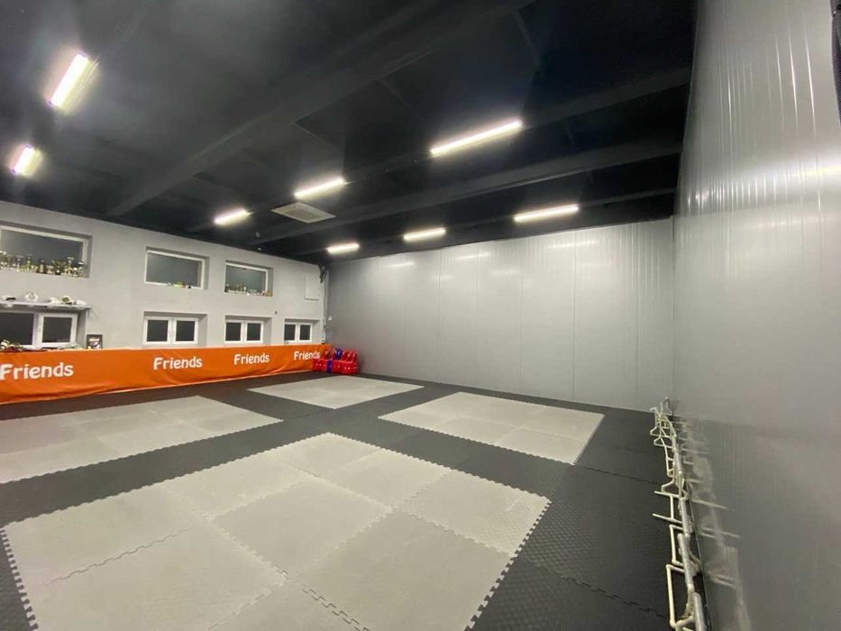 Оренда ВЕЛИКИХ спортивних залів Перемога-4 (з урахуванням комунальних)