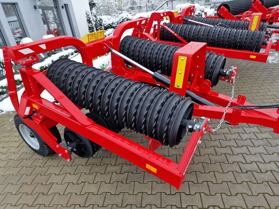 Wały posiewne uprawowe Agro Factory 3 silowniki