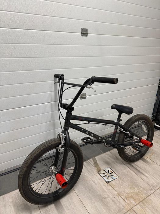 BMX  Legion  L100