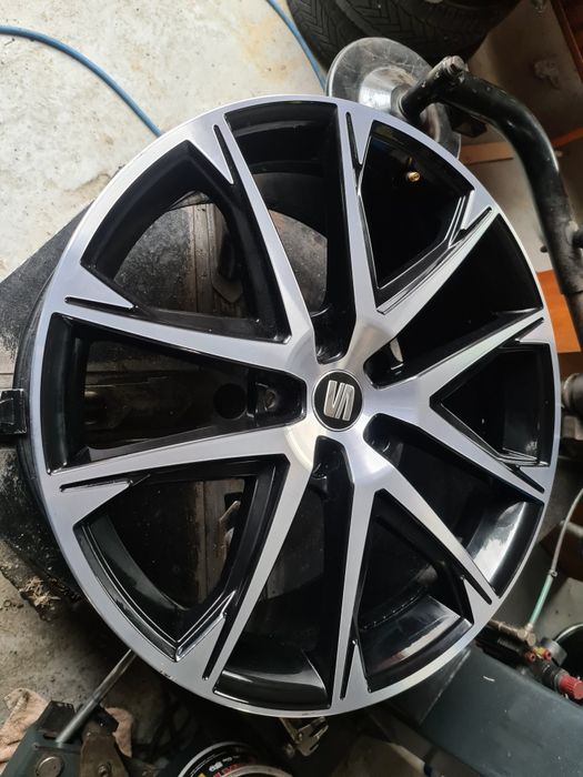 Felgi 5x112 8x19et45 Oem Seat