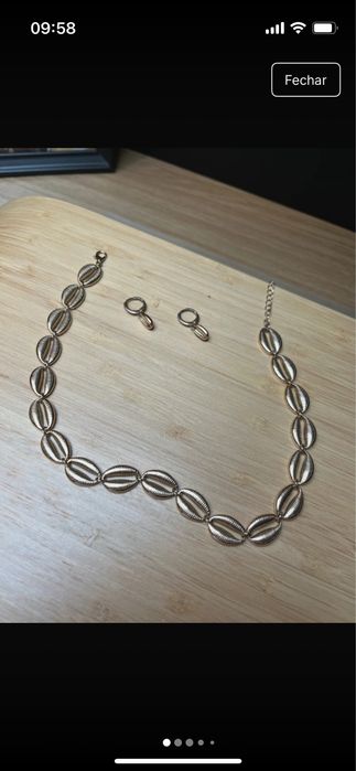 Conjunto colar e brincos com beijinhos dourados