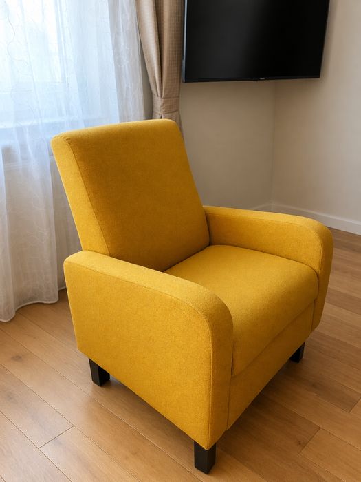 Sprzedam 2 fotele z Agata Meble – musztardowe, bardzo wygodne