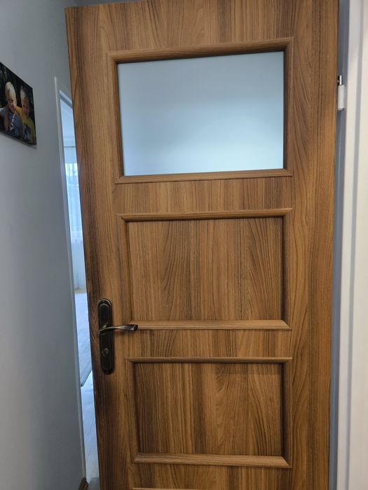 Drzwi wewnętrzne  80 x 4 , 70 X1 , 60