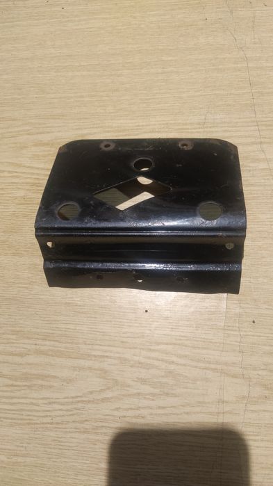 Продается Крепление заднего Стопача ЯВА.