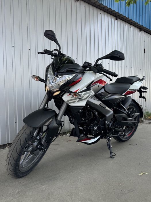 Мотоцикл BAJAJ PULSAR NS 200|Пульсар Баджаж|Ktm Duke|Індія|Суми Мото