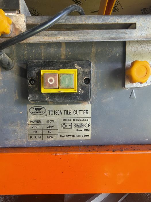 Przecinarka do płytek TC 180A