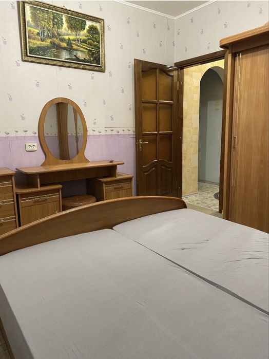 Сдам посуточно 2 кв./апарт.м.Спортивная,Металлист,Конный рынок,центр.