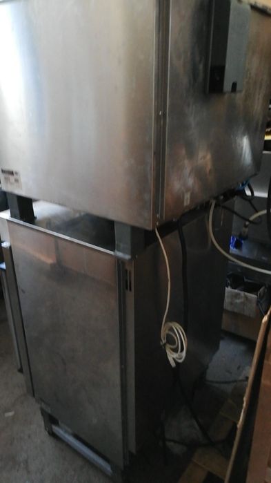 Пароконвектомат Unox XEVC 0511 Plus